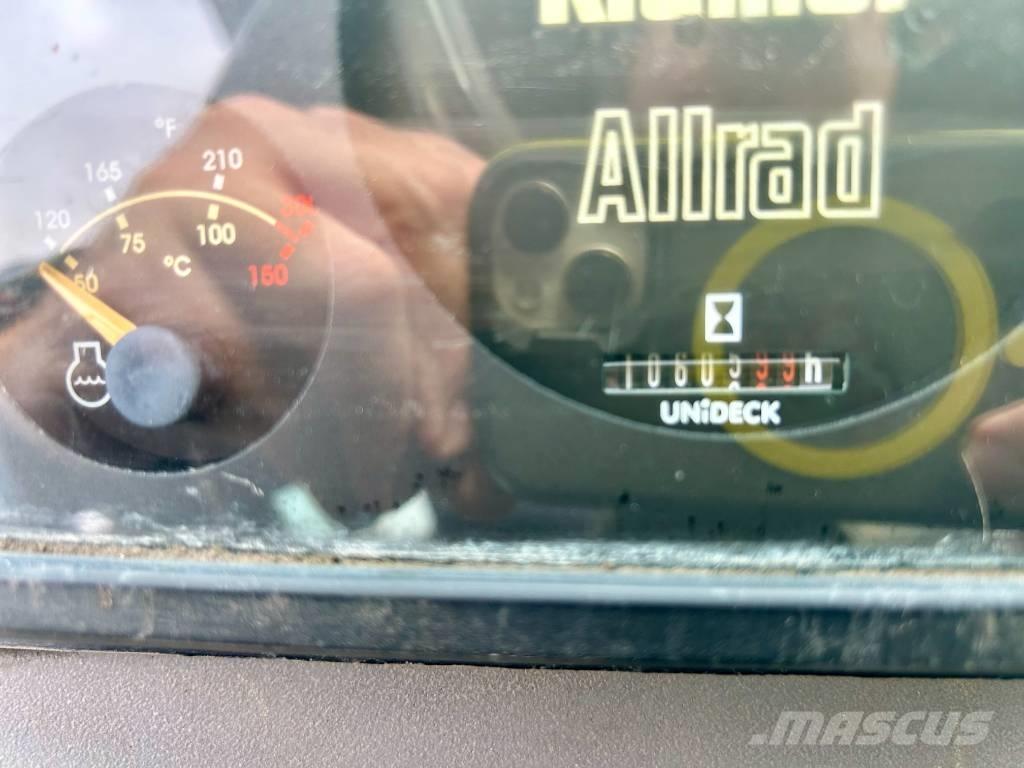 Kramer 320 Колесни товарачи