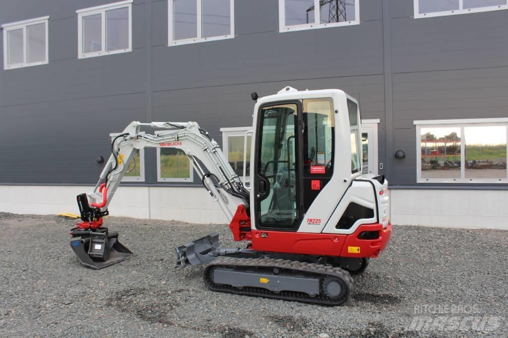 Takeuchi TB 225 Мини екскаватори < 7 т