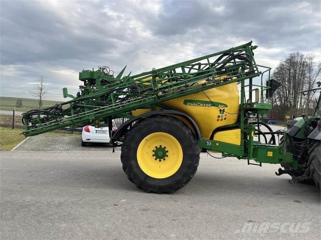 John Deere 840 TF Прикачни пръскачки
