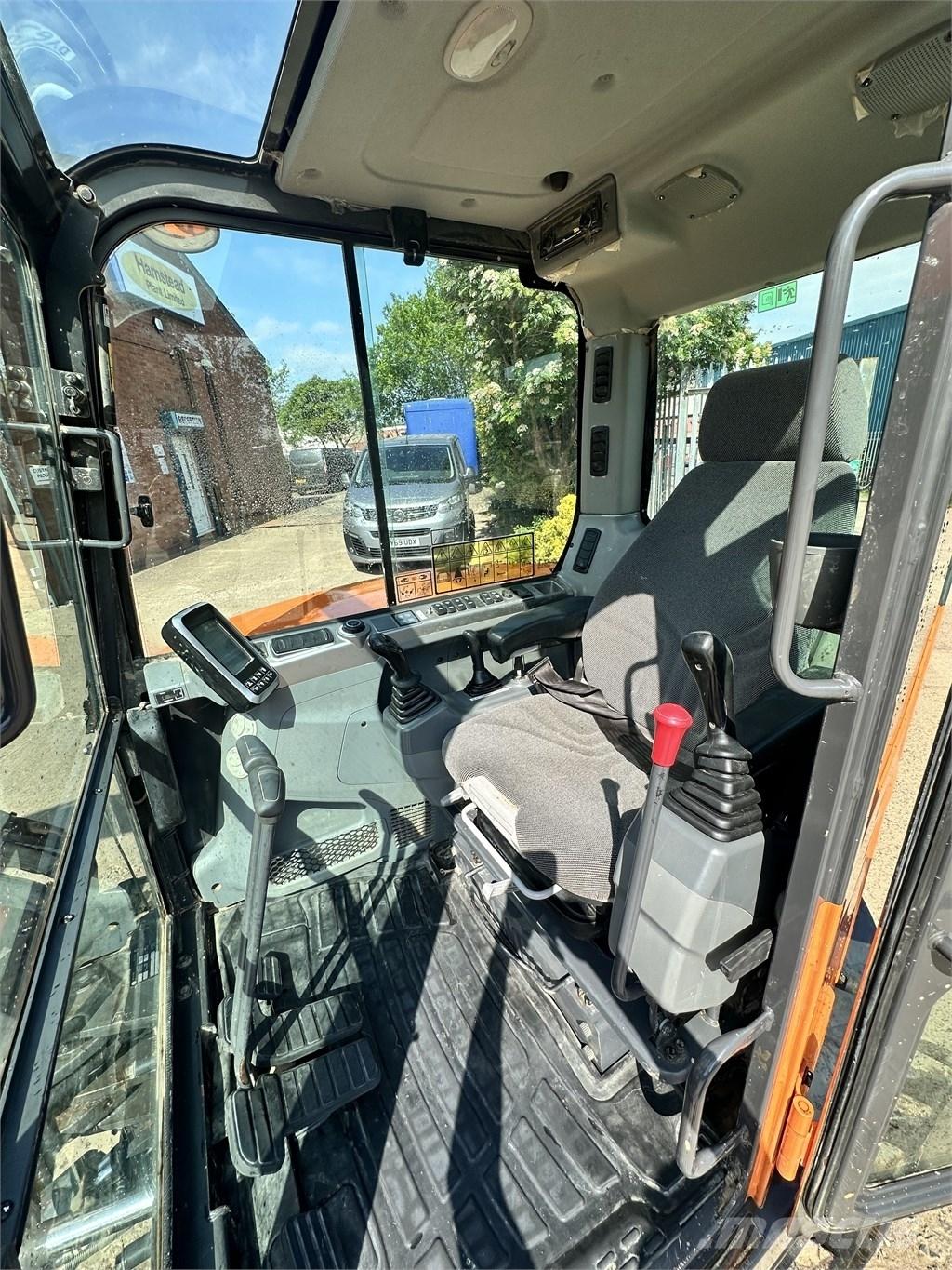 Doosan DX 63-3 Мини екскаватори < 7 т