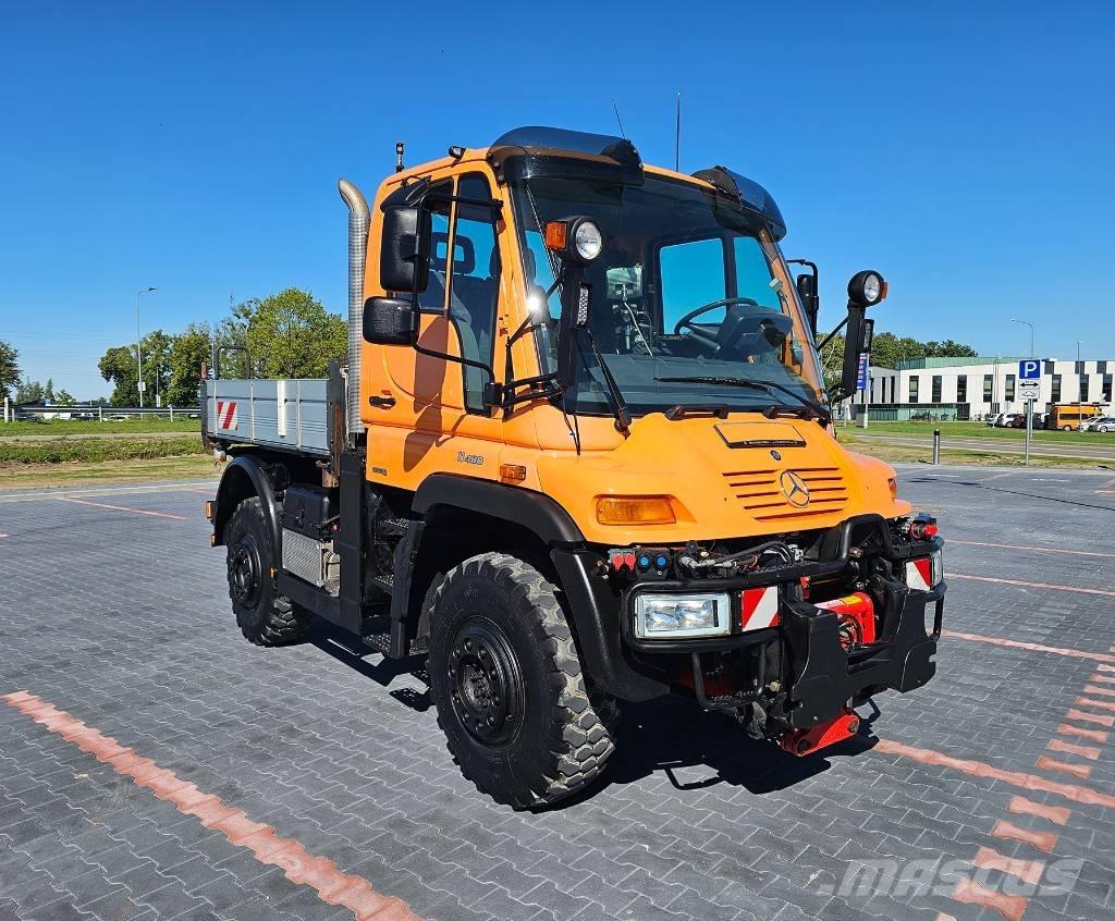 Unimog U400 Камиони със скипов подемник