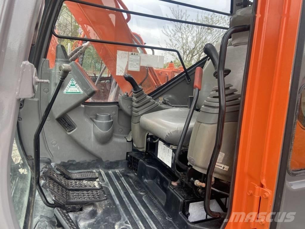 Hitachi ZX 80 Средни екскаватори 7т - 12т