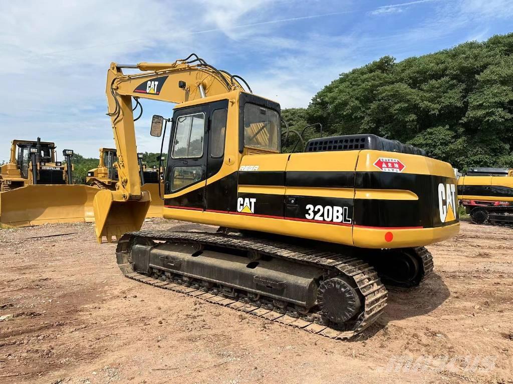 CAT 320B Верижен екскаватор