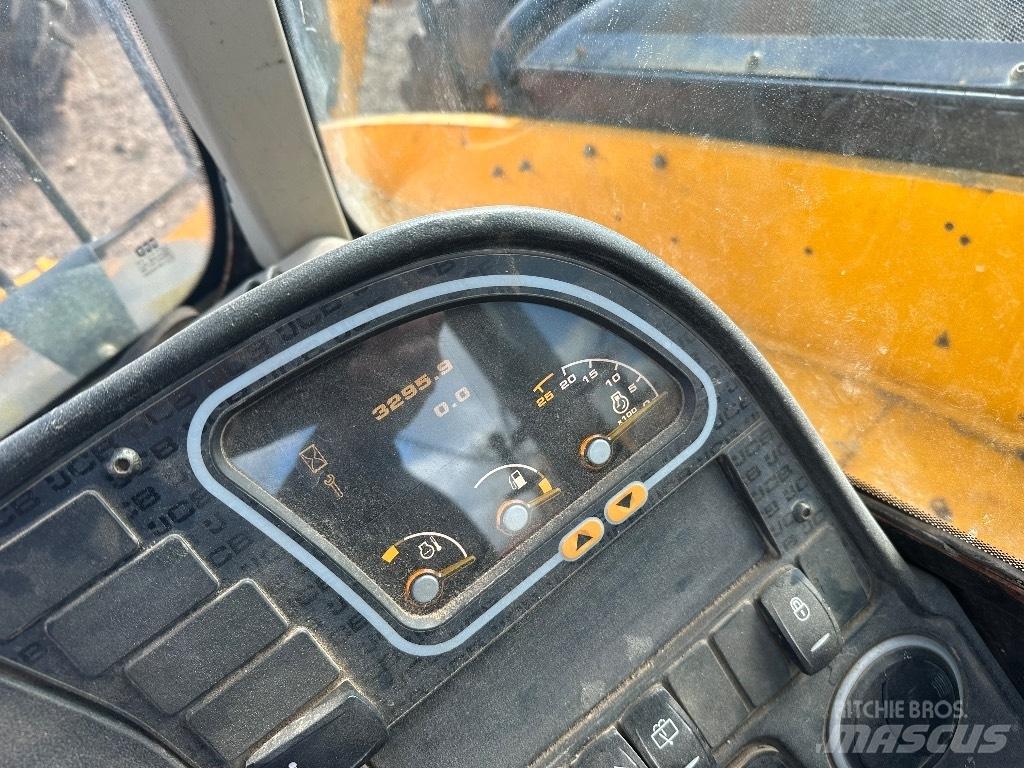 JCB 533-105 Телескопични товарачи