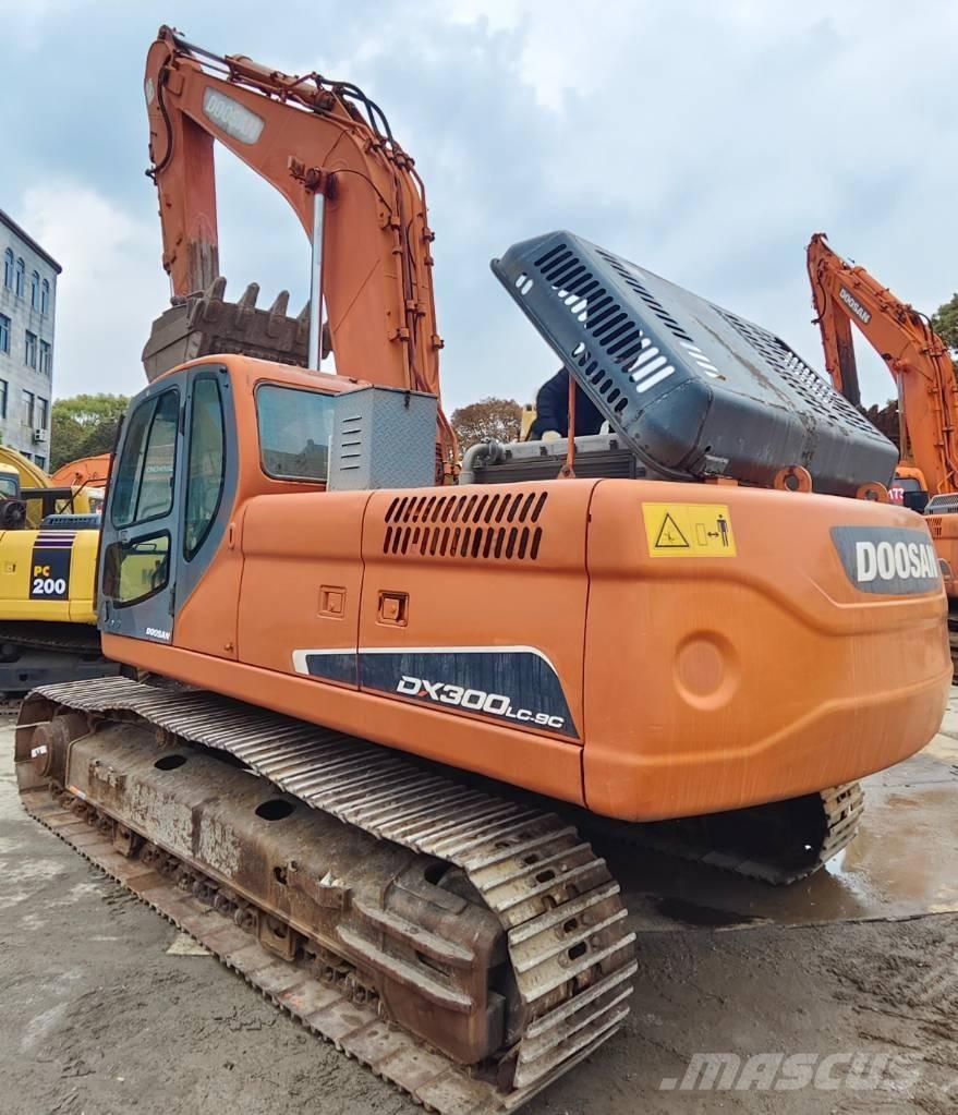Doosan DX 300 LC Верижен екскаватор