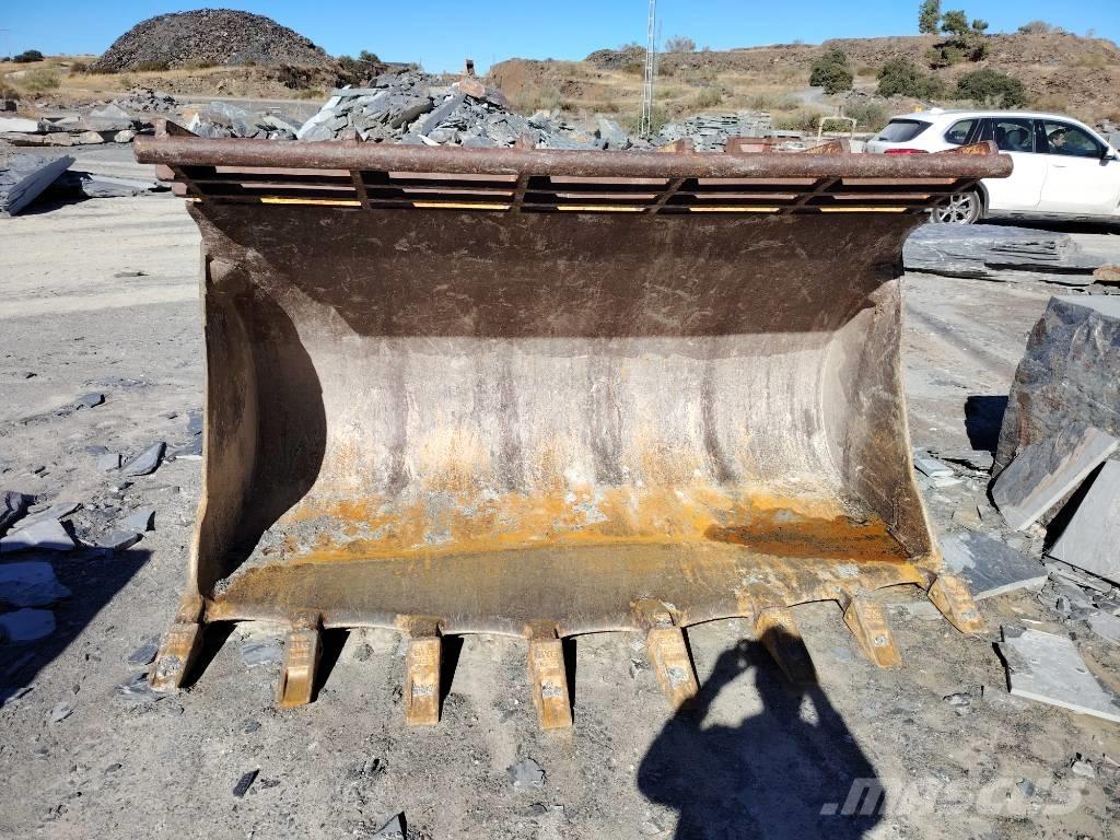 Hitachi ZW 180-6 Колесни товарачи