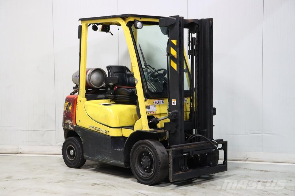 Hyster H2.5XT Камиони с АГУ