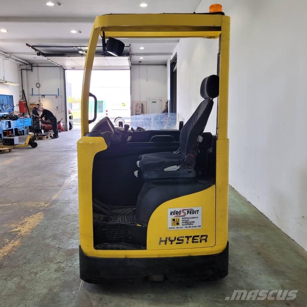 Hyster R 1.6 Ретрак/ Високоповдигач с изместване на вилката напред