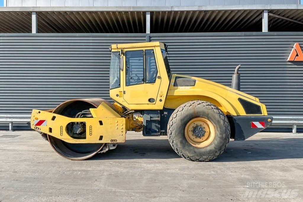 Bomag BW 213 DH-4 Еднобарабанни ролки
