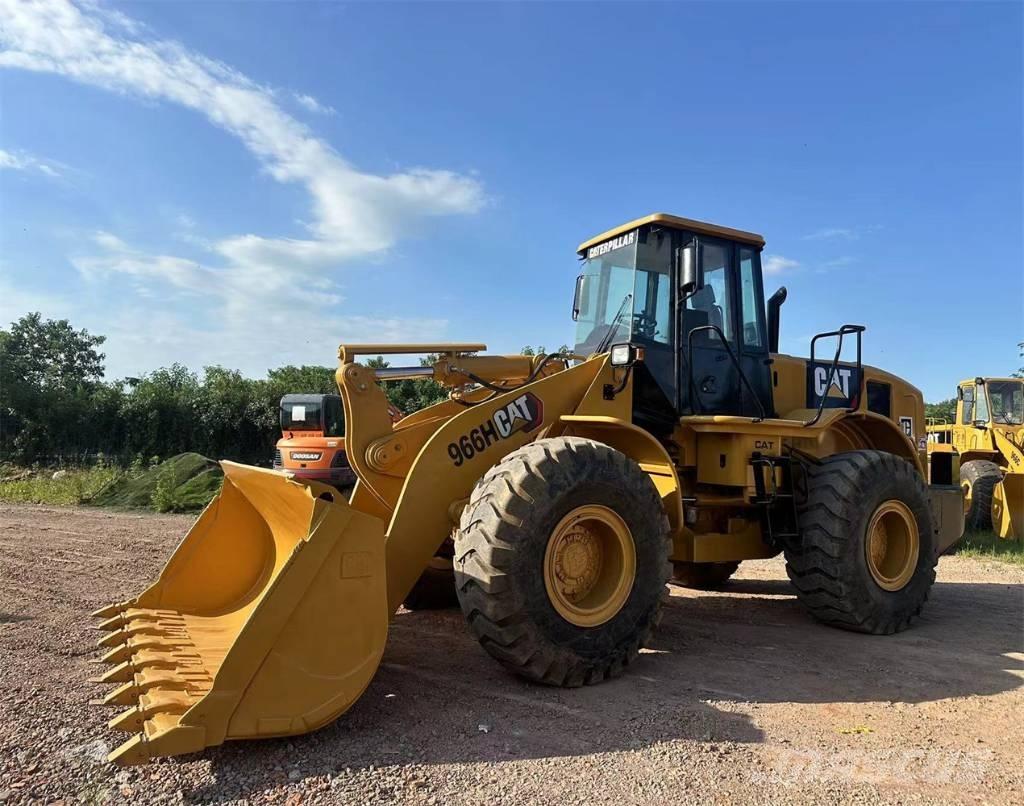 CAT 966H Колесни товарачи