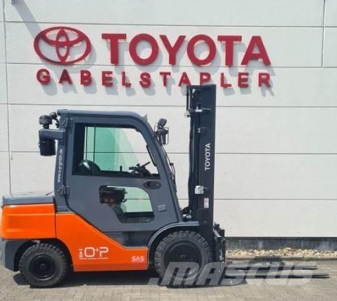 Toyota 52-8FDJF35 Дизелови камиони