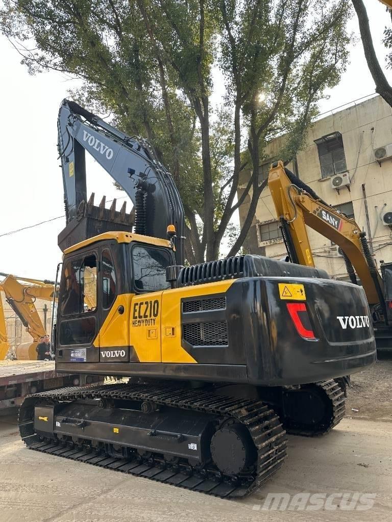 Volvo EC 210 Средни екскаватори 7т - 12т