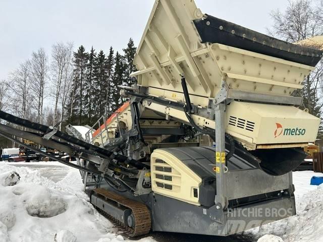 Metso ST 2.8 Мобилни скрийнери
