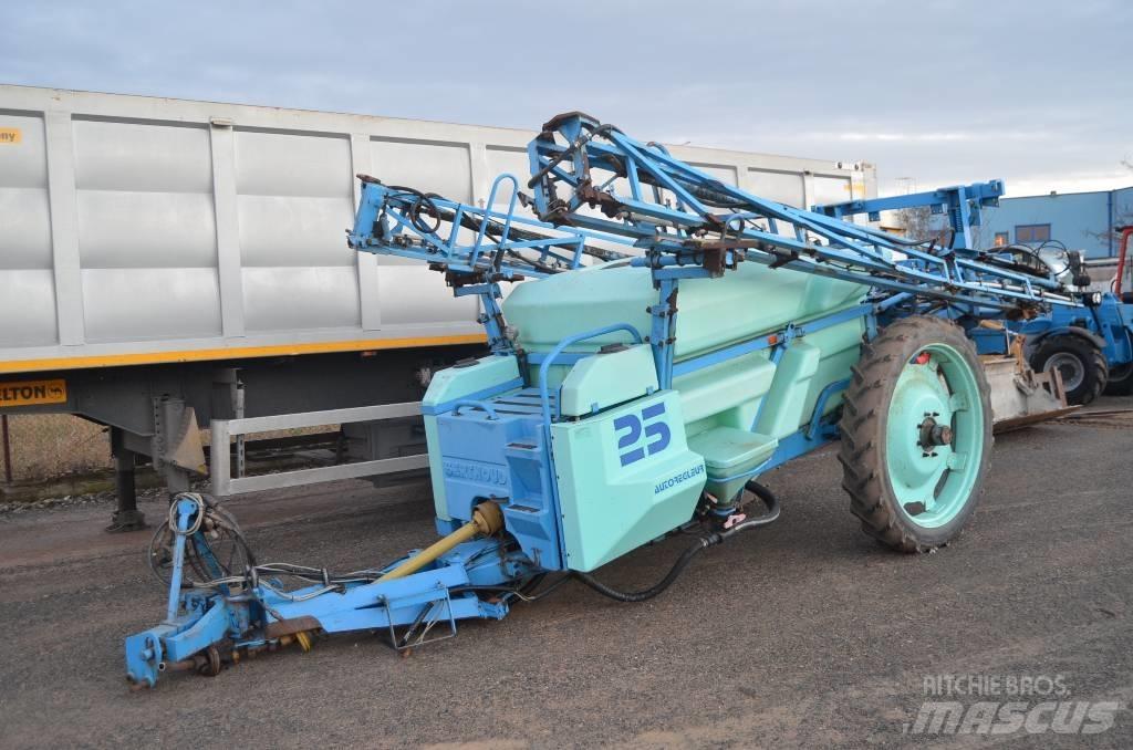 Berthoud Racer 25 Прикачни пръскачки
