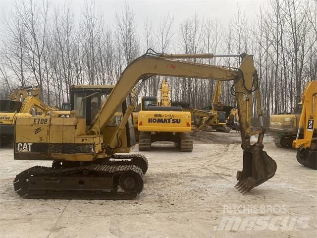 CAT E70B Верижен екскаватор