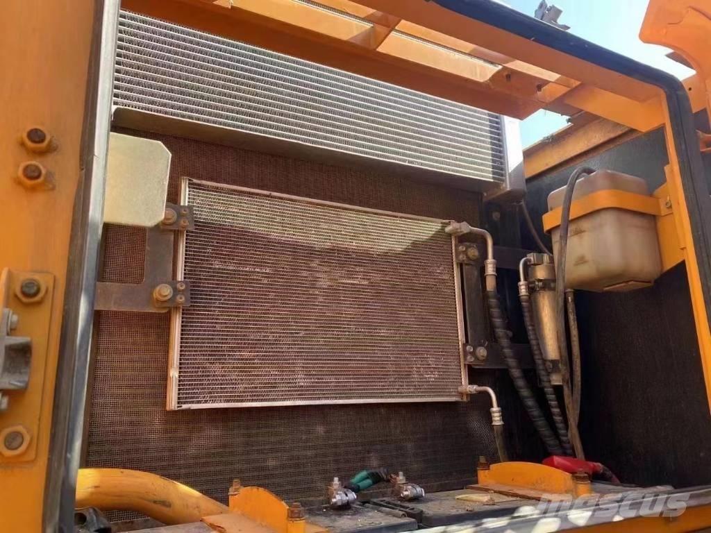 Sany 215c 305C Верижен екскаватор