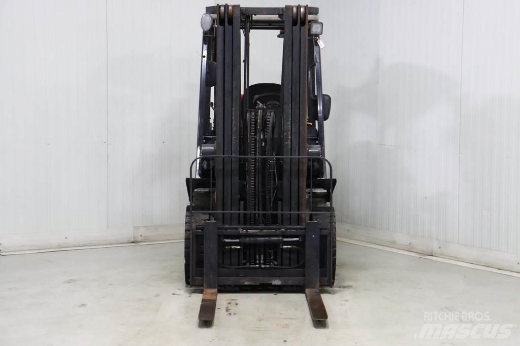 Nissan U1D2A20LQ Камиони с АГУ