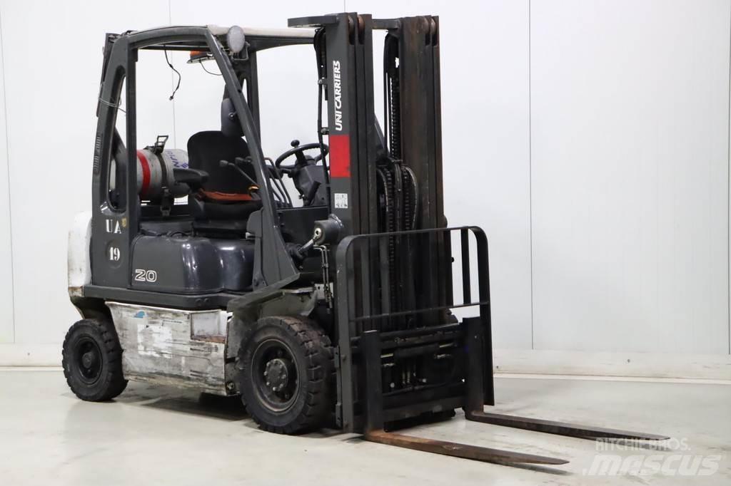 Nissan U1D2A20LQ Камиони с АГУ