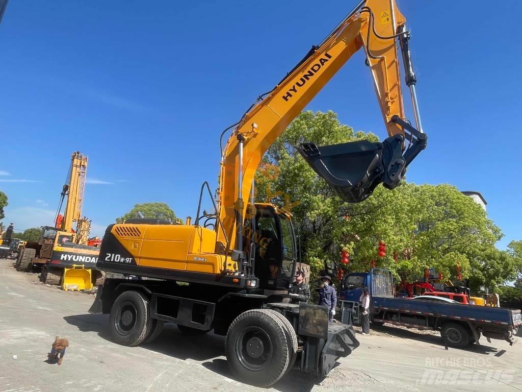 Hyundai Robex 210W-9 Колесни екскаватори