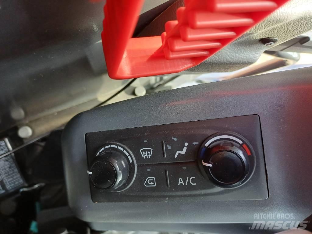 Doosan DX 85 R-3 Средни екскаватори 7т - 12т