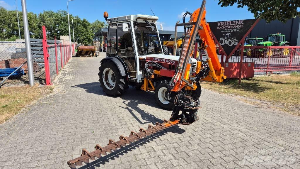 Steyr 8075 Трактори