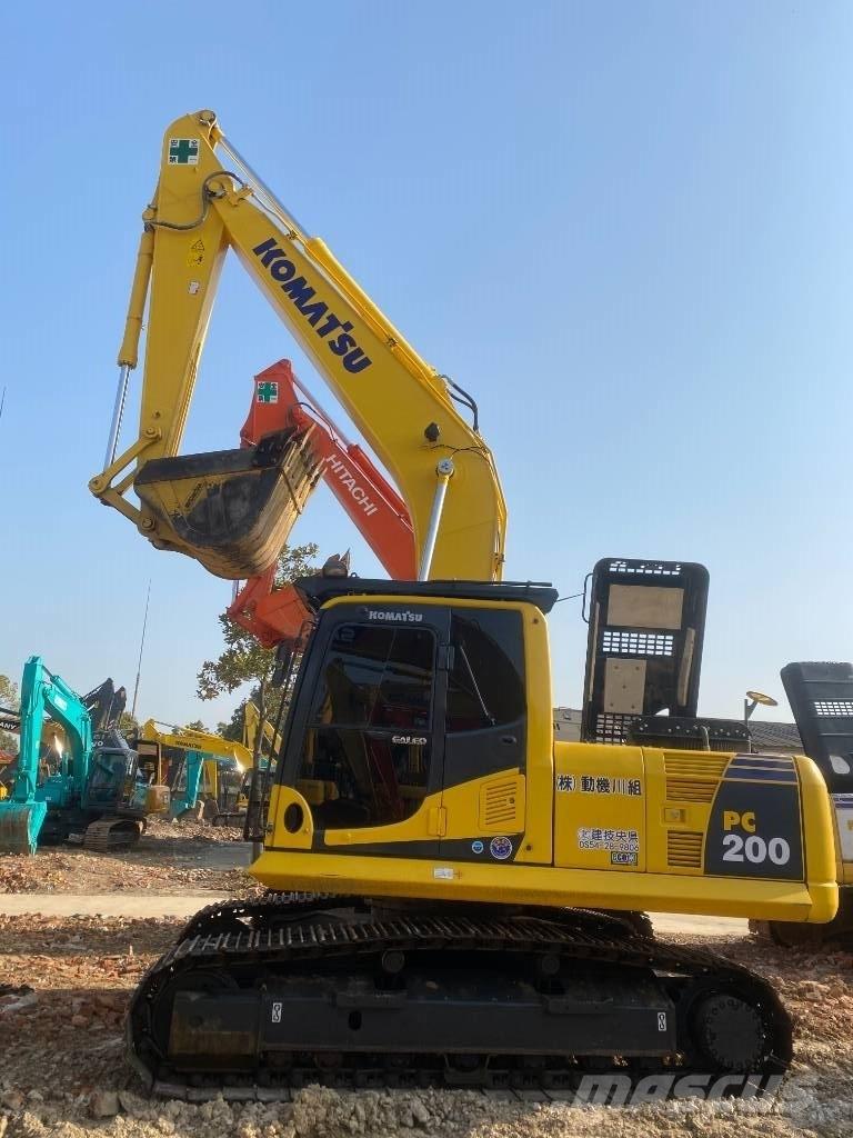 Komatsu PC 200-8 Верижен екскаватор