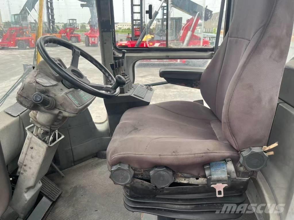 Kalmar DCF 300-12 Дизелови камиони
