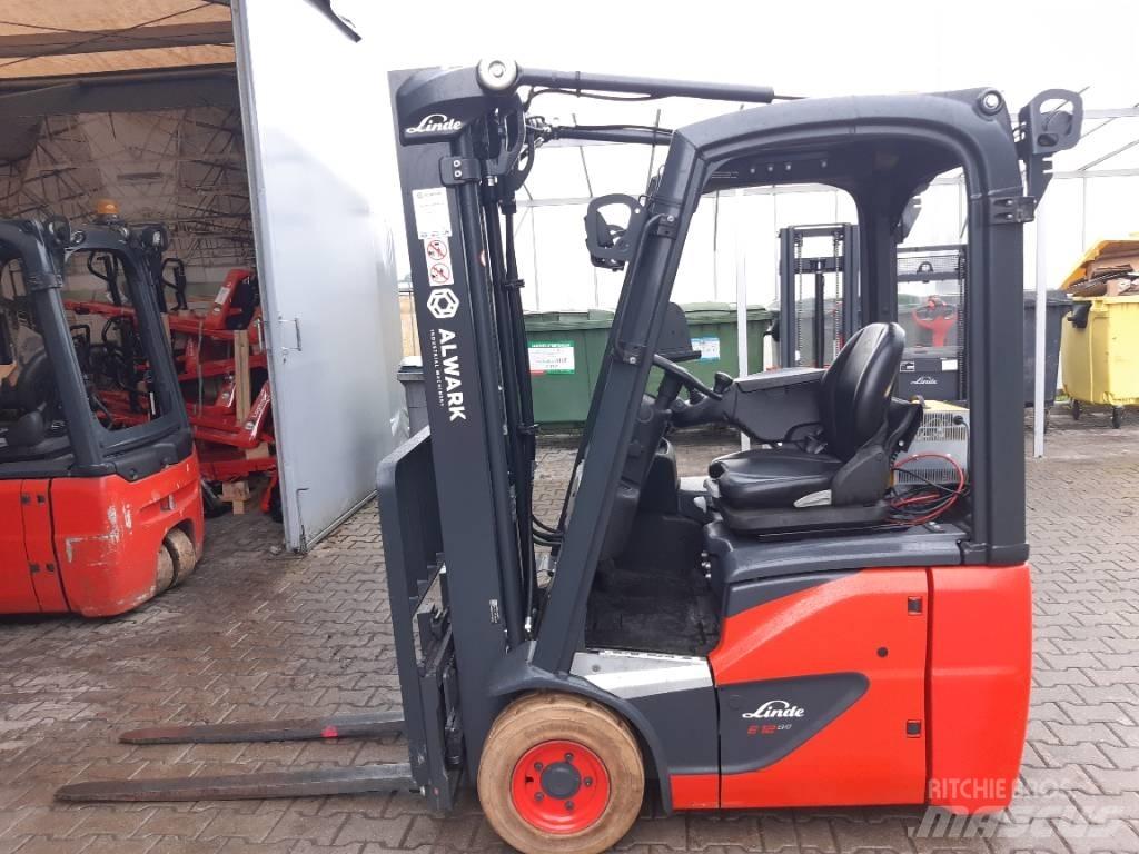 Linde E 12 Електрически вилични кари-повдигачи