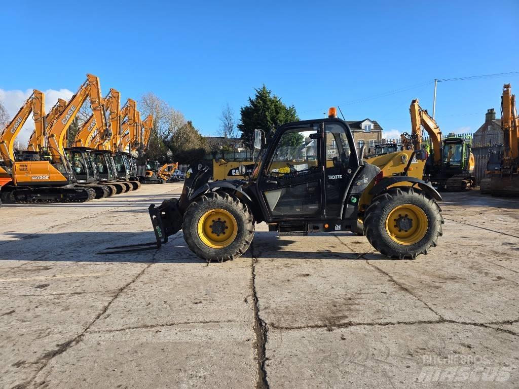 CAT TH337C Телескопични товарачи