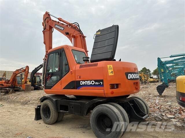 Doosan DH150W Колесни екскаватори