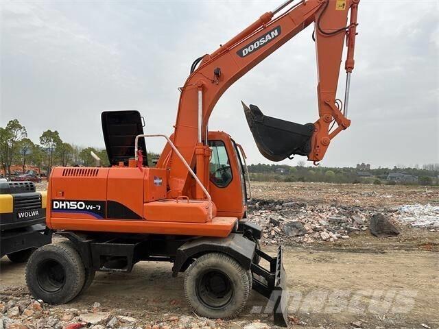 Doosan DH150W Колесни екскаватори