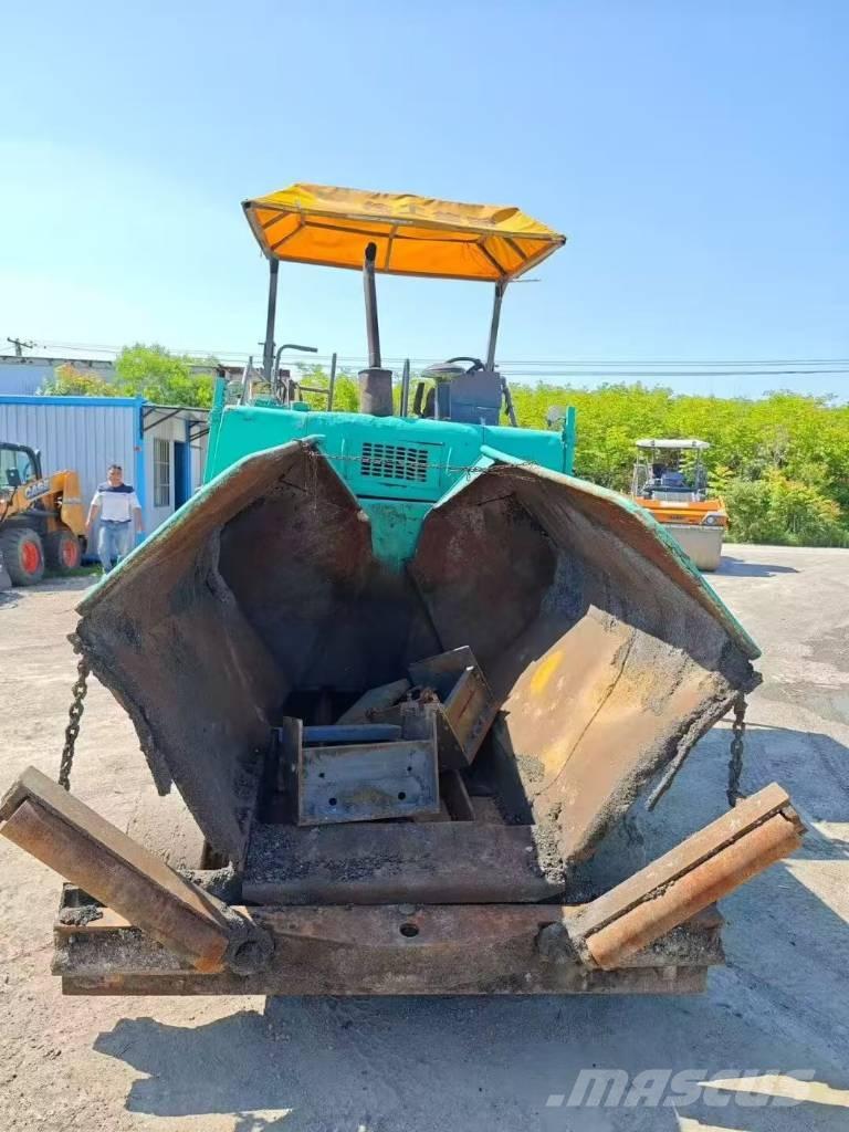 XCMG RP 453 L Машини за асфалт