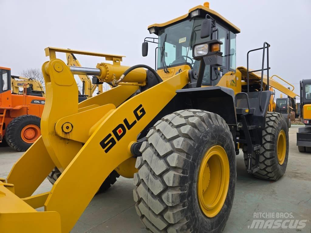 SDLG LG 956 F Колесни товарачи