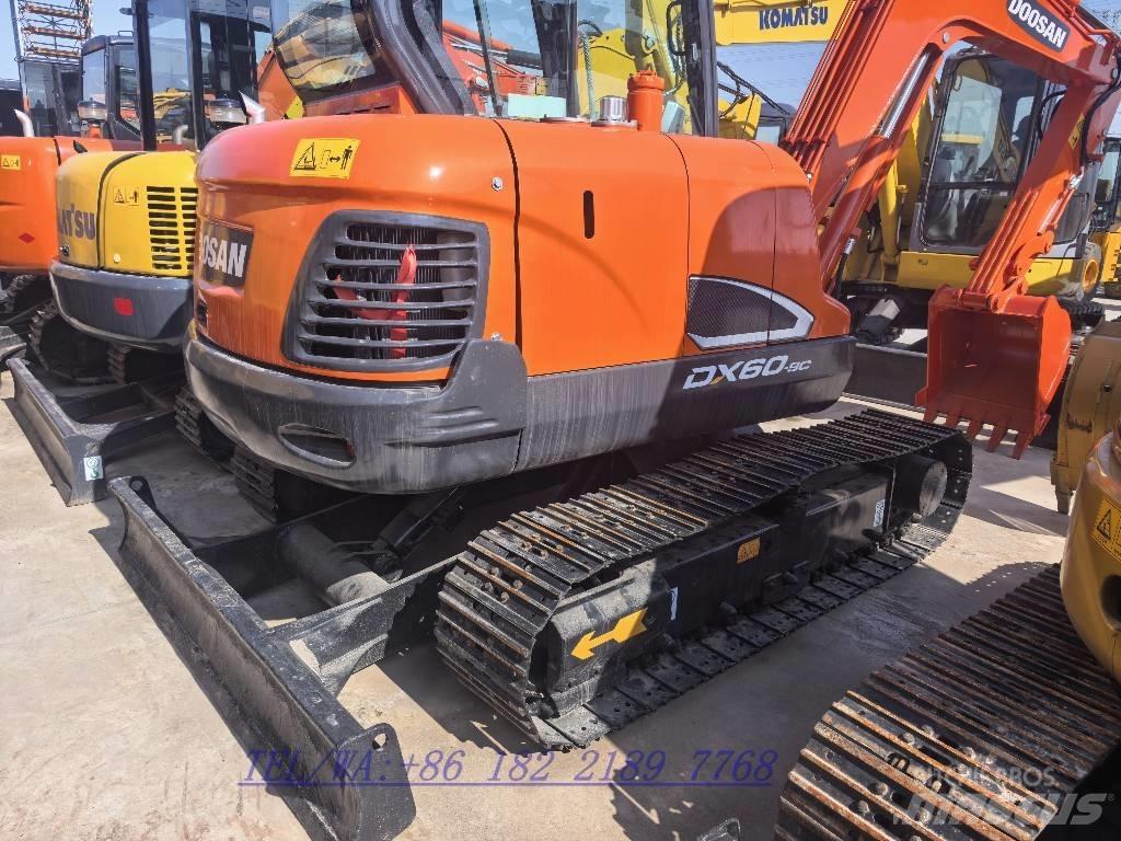 Doosan DX60 Верижен екскаватор