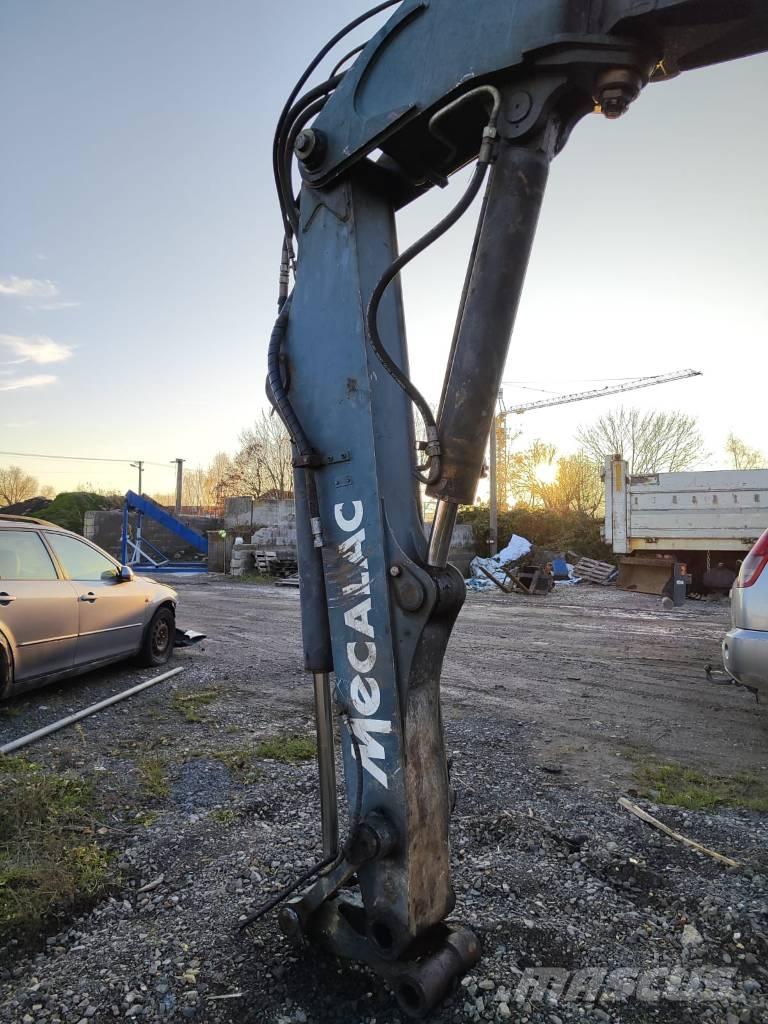 Mecalac 714MW Колесни екскаватори