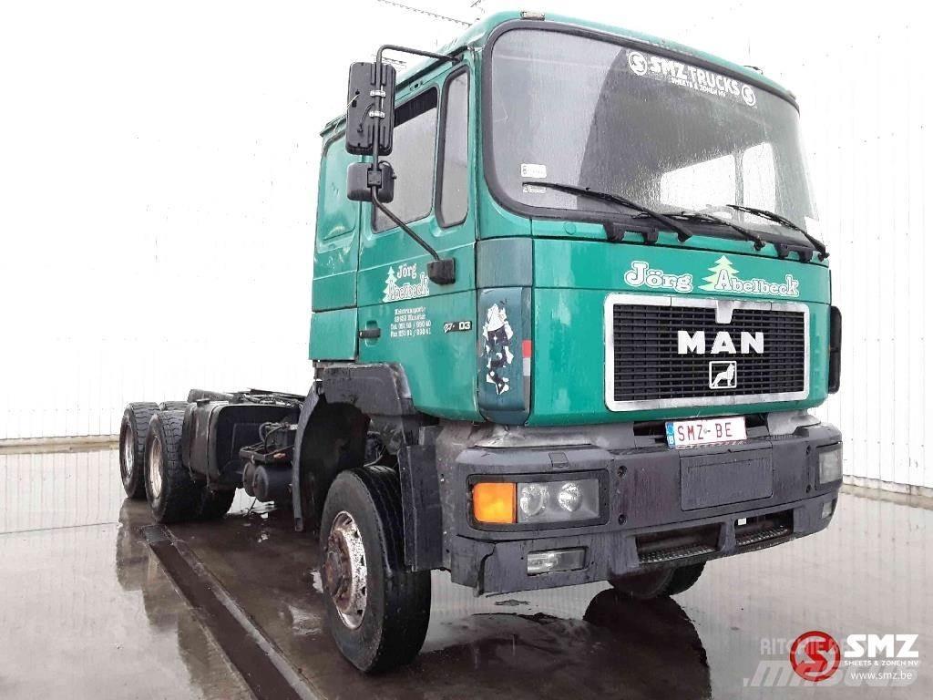 MAN 27.403 6x6 Шаси кабини