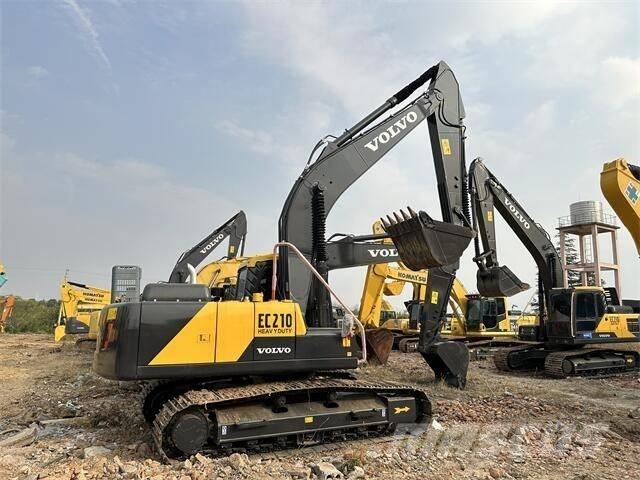 Volvo EC210B Верижен екскаватор