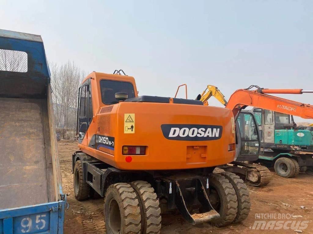 Doosan DH 150W Колесни екскаватори