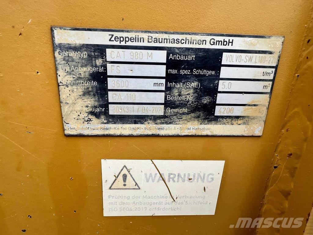 CAT 980M Колесни товарачи