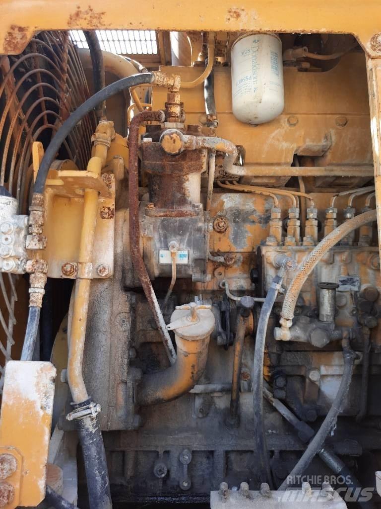 Komatsu WA500 Колесни товарачи