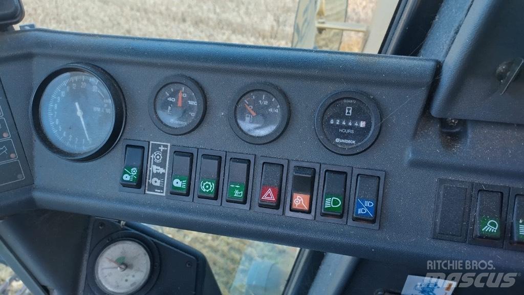 New Holland TC 54 Комбайни