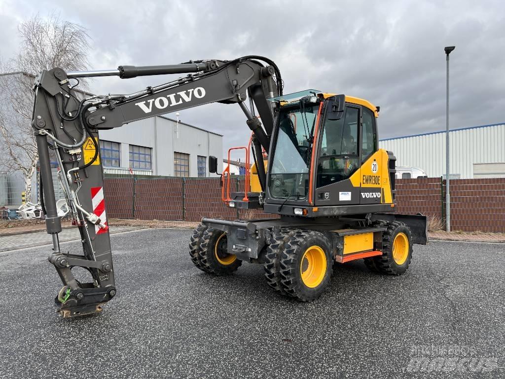 Volvo EWR130E Колесни екскаватори