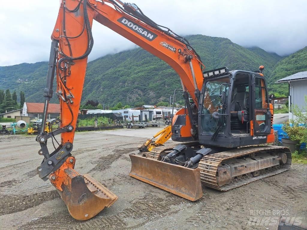 Doosan DX 140 LCR-7 Верижен екскаватор