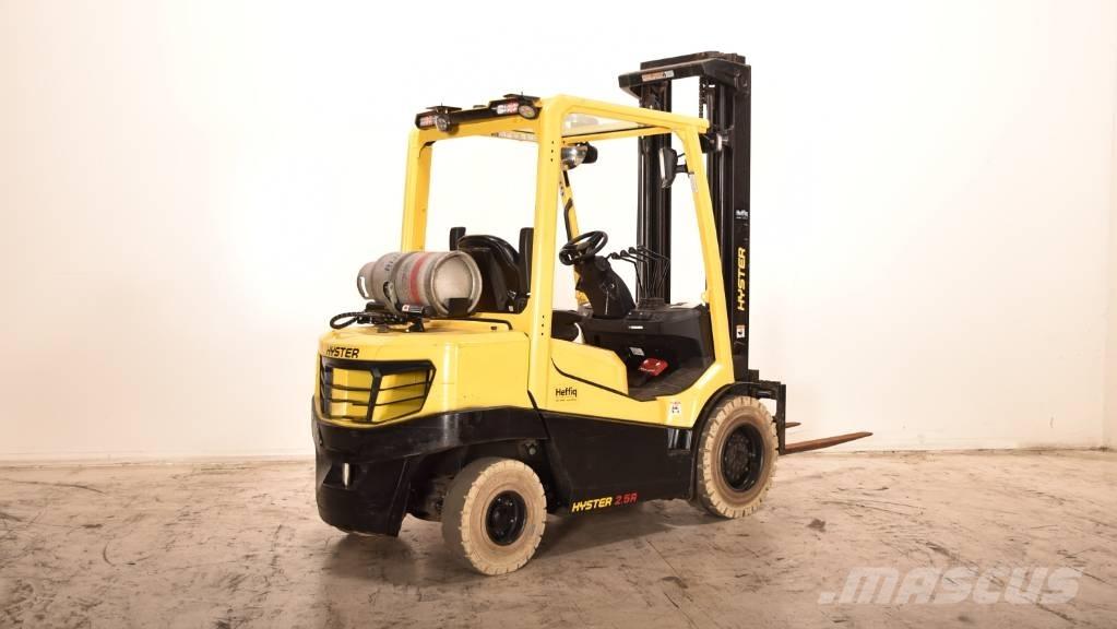 Hyster H2.5A6-L Камиони с АГУ