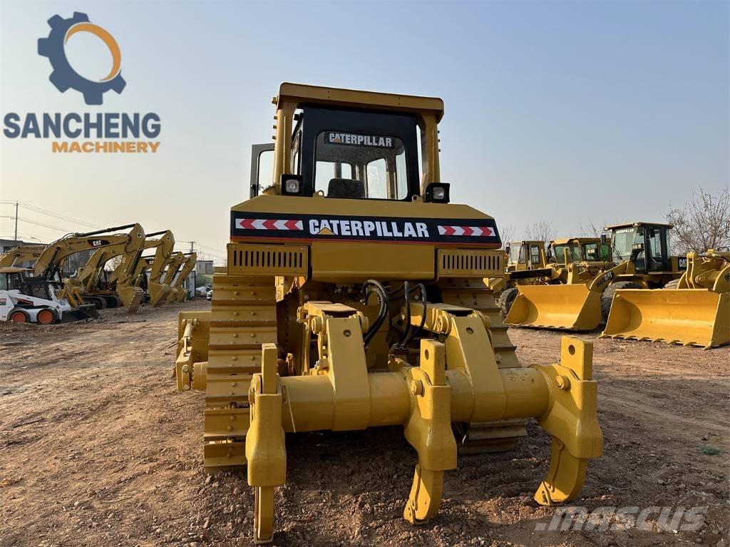 CAT D 7 R Верижни булдозери
