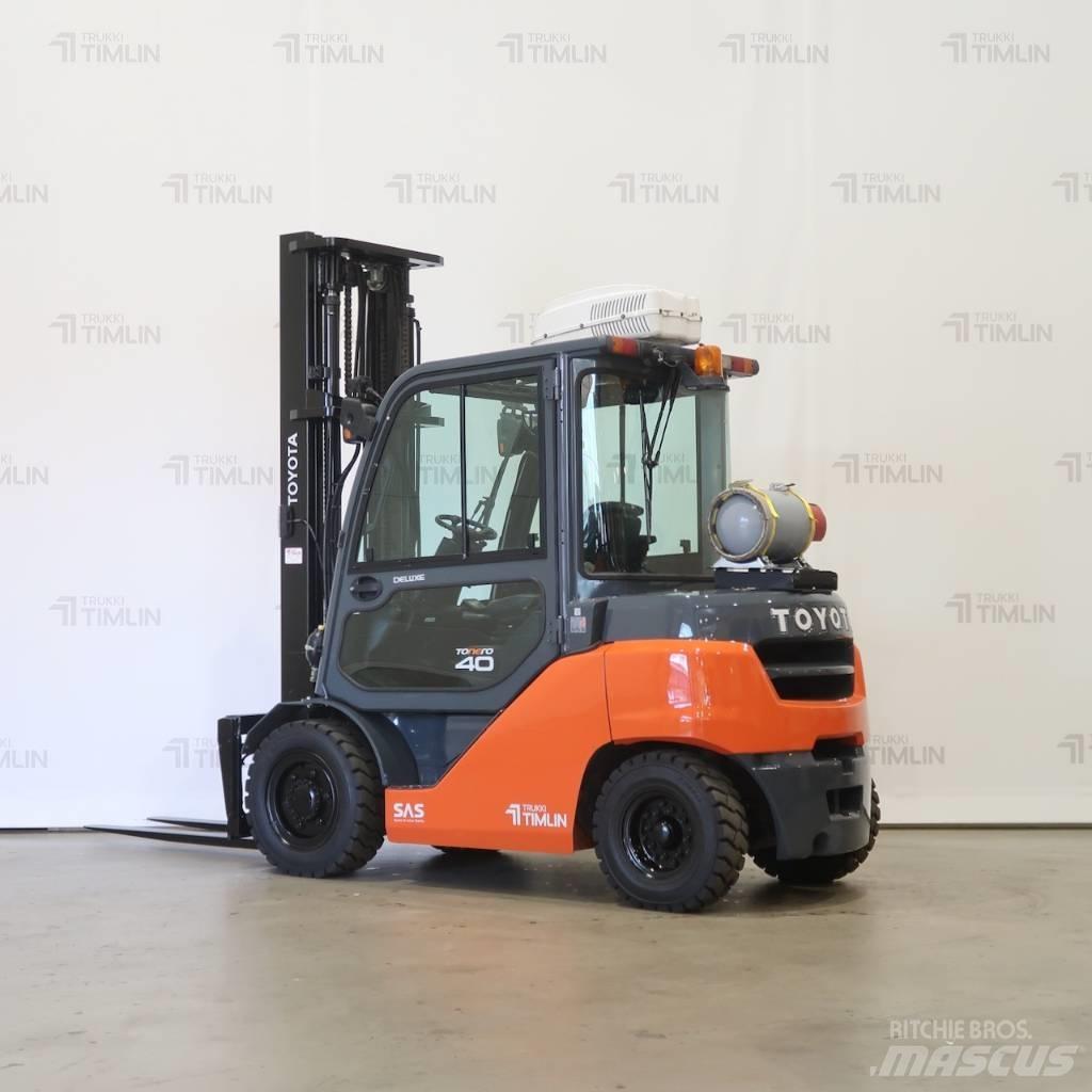 Toyota 8FG35N Камиони с АГУ