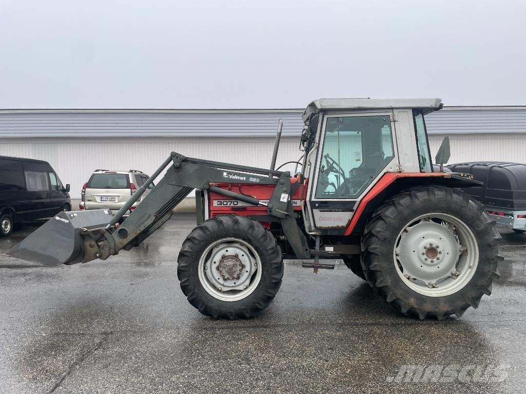 Massey Ferguson 3070 Трактори