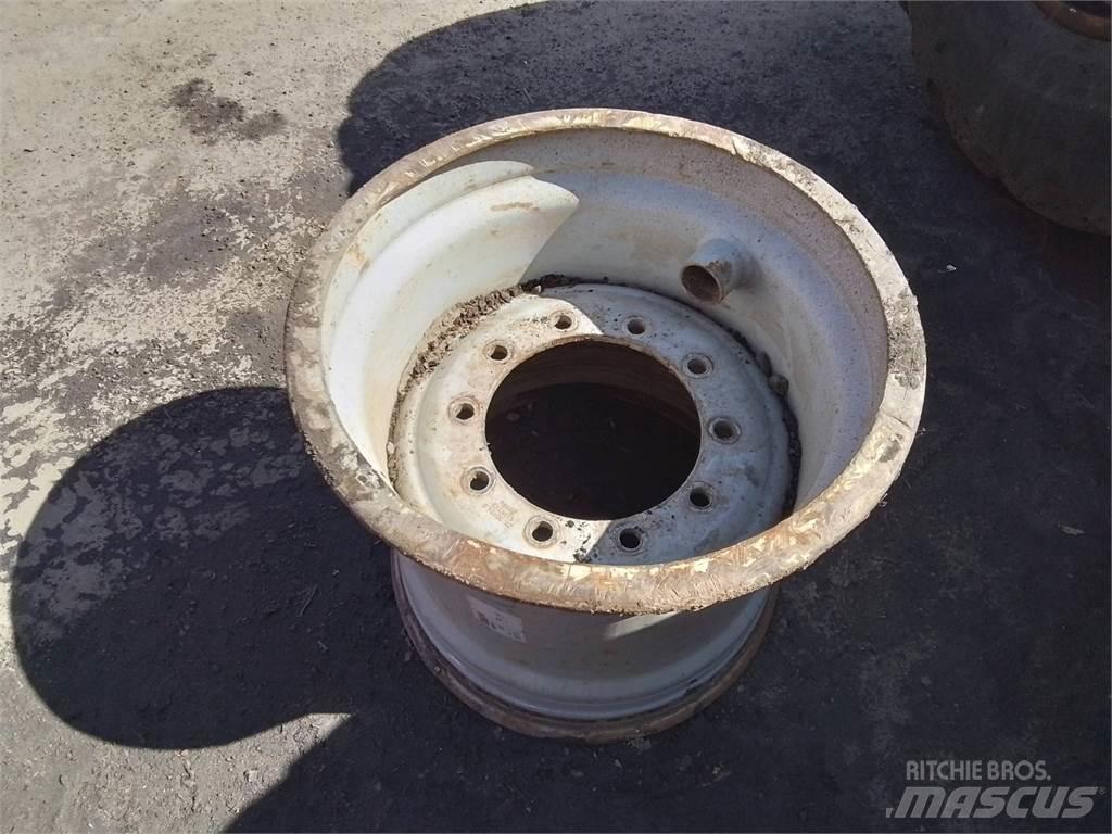 Valmet 901 22x24,5 Гуми