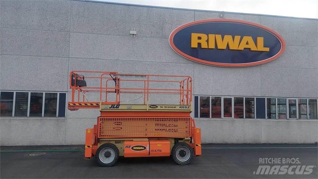 JLG 4069LE Ножични работни платформи
