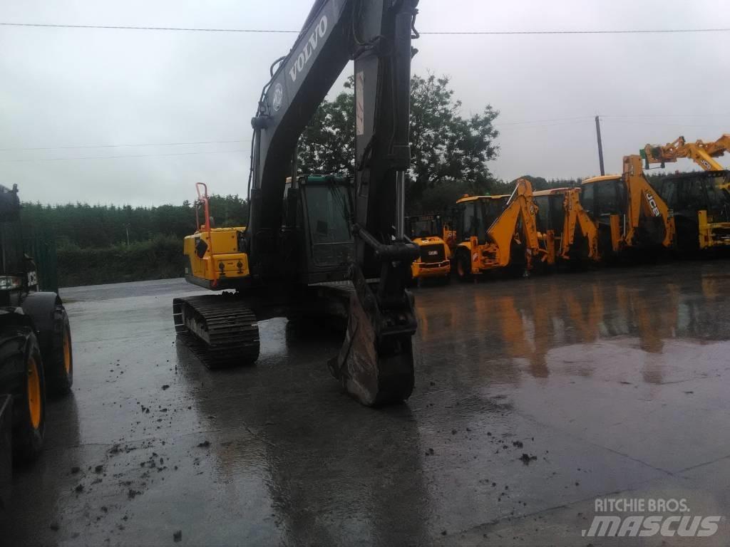 Volvo 210 C Верижен екскаватор
